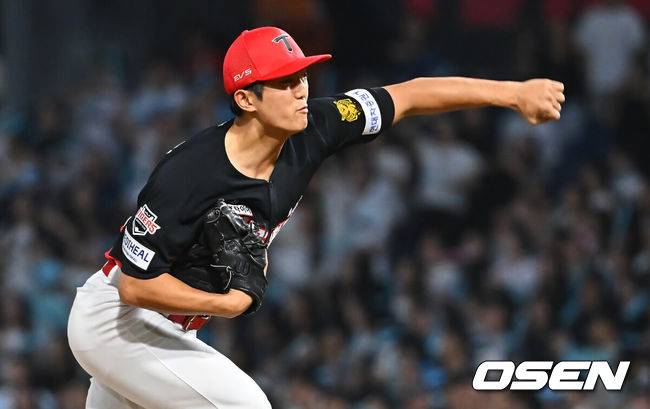 [OSEN=창원, 이석우 기자] 2일 창원NC파크에서 2026 신한 SOL KBO 리그 NC 다이노스와 KIA 타이거즈의 경기가 열렸다. 홈팀 NC는 토다가, 방문팀 KIA는 시라카와가 선발 출전했다. KIA 타이거즈 이의리가 역투하고 있다. 2026.09.02 / foto0307@osen.co.kr
