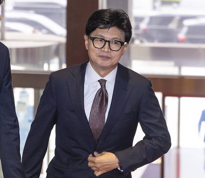 한동훈 무소속 의원이 9월1일 국회에서 열린 제439회 정기국회 개회식에 입장하고 있다. ⓒ연합뉴스