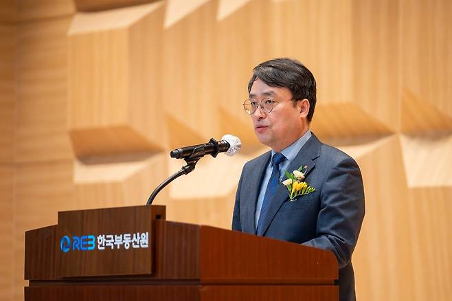 이헌욱 한국부동산원장이 지난 2월 25일 한국부동산원 본사에서 열린 제17대 원장 취임식에서 취임사를 하고 있다. 한국부동산원 제공=연합뉴스