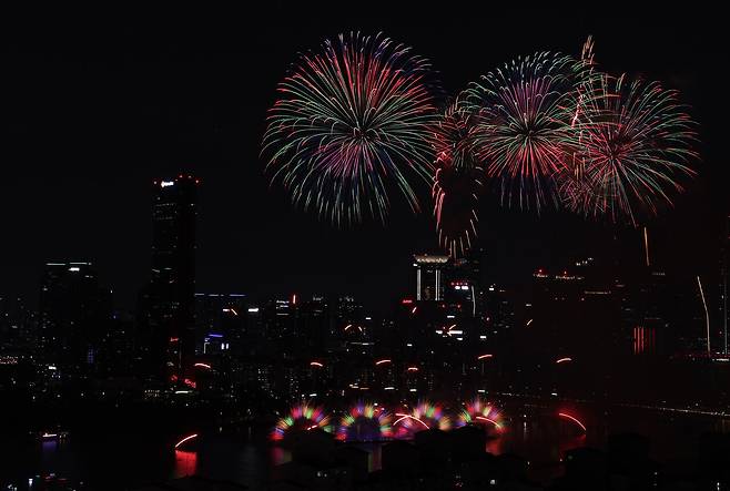 2025년 9월27일 열린 ‘2025 서울세계불꽃축제’ 모습. 연합뉴스