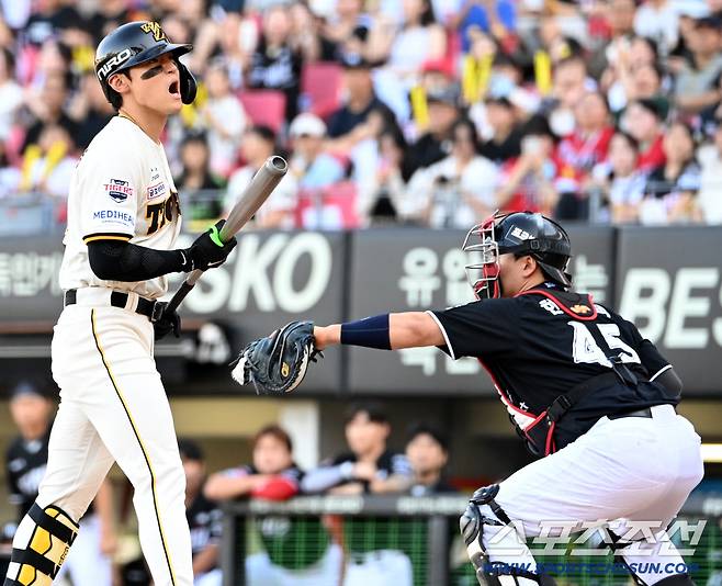 5일 광주 KIA챔피언스필드에서 열린 KT와 KIA의 경기. 1회말 김도영이 로건에 삼진을 당하며 아쉬워하고 있다. 광주=허상욱 기자wook@sportschosun.com/2026.09.05/