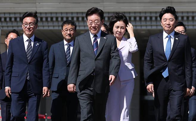 이재명 대통령 부부, 프랑스 국빈 방문 출국 / 사진=연합뉴스