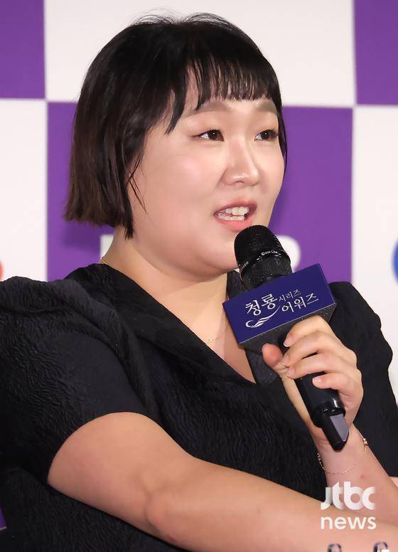 7일 오전 서울 용산 CGV 아이파크몰점에서 '제5회 청룡 시리즈 어워즈' 핸드프린팅 행사가 열렸다. 배우 주지훈, 아이유, 이광수, 염혜란, 추영우, 김민하, 기안84, 이수지, 문상훈, 미미가 참석했다. 박세완 엔터뉴스팀 기자 park.sewan@jtbc.co.kr