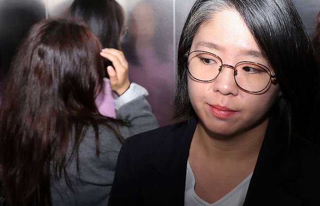 용혜인 성평등가족부 장관 후보자가 7일 서울 서대문구 한국청소년활동진흥원에 마련된 인사청문 준비 사무실로 출근하고 있다. /뉴시스