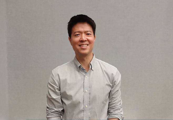 변호사로 활동하다 다큐멘터리 연출가로 변신한 재미동포 전후석 감독 (서울=연합뉴스) 박현수 기자 = 지난달 21일 안산문화예술의전당 국제회의장에서 열린 재외동포청 주최 '글로벌 K 청년 포럼'에서 연합뉴스와 인터뷰하는 전후석 감독. 2026. 9. 8. phyeonsoo@yna.co.kr