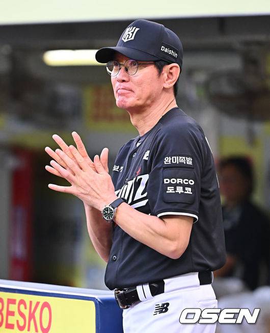 [OSEN=대구, 이석우 기자] KT 위즈 이강철 감독 046 2026.08.29 / foto0307@osen.co.kr