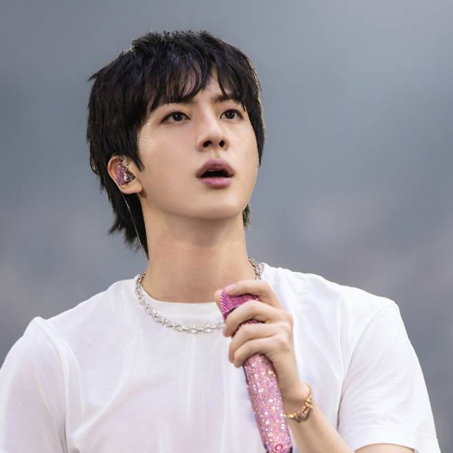 방탄소년단 진, 마이원픽 132주 연속 1위..'독보적 인기'