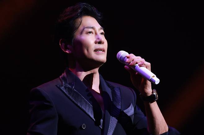 ‘낭만가객’ 김용필이 부산 무대에서 완성한 자기 고백