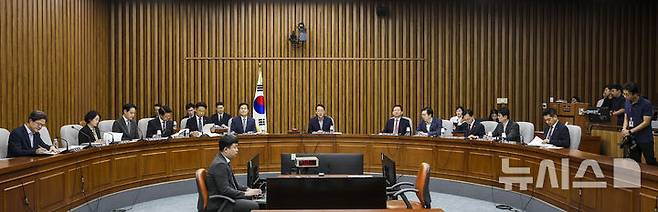 [서울=뉴시스] 정병혁 기자 = 지난 8일 서울 여의도 국회에서 대법관(김성수)임명동의에관한인사청문특별위원회 전체회의가 열리고 있다. 2026.09.14. jhope@newsis.com