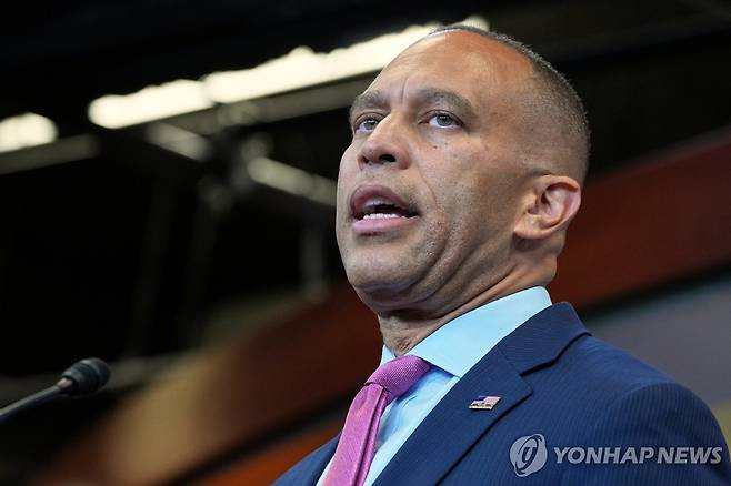 하킴 제프리스(뉴욕) 민주당 하원 원내대표 [AP=연합뉴스. 재판매 및 DB 금지]