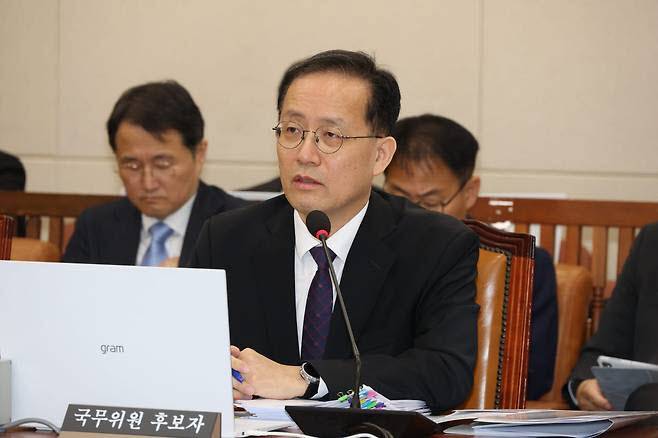 이형일 경제부총리 겸 재정경제부 장관 후보자가 15일 서울 여의도 국회 재정경제기획위원회에서 열린 인사청문회에서 의원들 질의에 답변하고 있다. (사진=이데일리 방인권 기자)