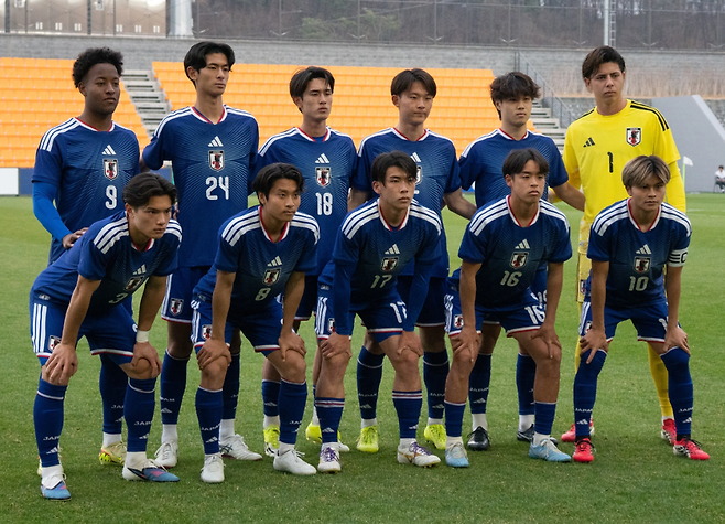 ▲ 나고야 아시안게임에 출전한 일본 축구 대표팀은 21세 이하로 구성돼 있다. 그러나 지난 1월 사우디아라비아에서 열린 아시아축구연맹(AFC) U-23 아시안컵 우승 멤버 상당수가 포함돼 한국의 4회 연속 금메달에 가장 큰 걸림돌로 여겨진다. ⓒ 일본 게키사카