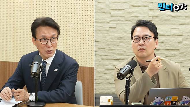 김민석 더불어민주당 대표가 9월 16일 오전 민주당 공식 유튜브 채널 ‘민티07’에 출연해 발언하고 있다. 김 대표는 이날 원내교섭단체 구성 요건을 현행 20석에서 15석으로 낮추는 방안을 제안했다. 15석 기준이 도입되면 조국혁신당과 진보당뿐 아니라 현재 무소속 의원들의 선택도 제3교섭단체 구성의 주요 변수가 된다. 민주당TV ‘민티07’ 화면 갈무리