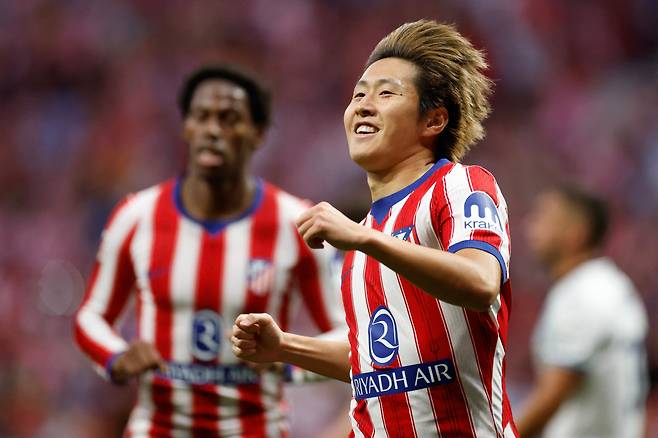 Atletico Madrid's South Korean midfielder #07 Kang-In Lee celebrates scoring his team's second goal during the Spanish league football match between Club Atletico de Madrid and CA Osasuna at the Metropolitano stadium in Madrid on September 16, 2026. (Photo by Oscar DEL POZO / AFP)<저작권자(c) 연합뉴스, 무단 전재-재배포, AI 학습 및 활용 금지>