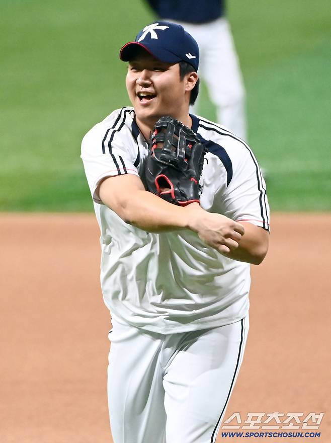 15일 고척스카이돔에서 열린 2026 아이치-나고야 아시안게임 야구대표팀의 공식 훈련, 문보경이 수비훈련을 펼치고 있다. 고척=허상욱 기자wook@sportschosun.com/2026.09.15/
