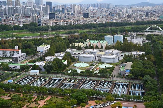 최근 서울시가 용산공원 주택 공급 대체 부지로 제안한 서울 강남구 탄천물재생센터 부지. 박시몬 기자