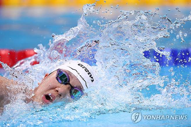 역영하는 김채윤 (도쿄=연합뉴스) 윤동진 기자 = 25일 도쿄 아쿠아틱스 센터에서 열린 2026 아이치·나고야 아시안게임 수영 여자 800m 자유형 결승. 한국 김채윤이 역영하고 있다. 2026.9.25 mon@yna.co.kr