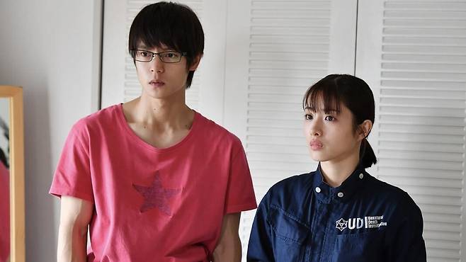일본 드라마 ‘언내추럴’의 한 장면. 키노라이츠 갈무리