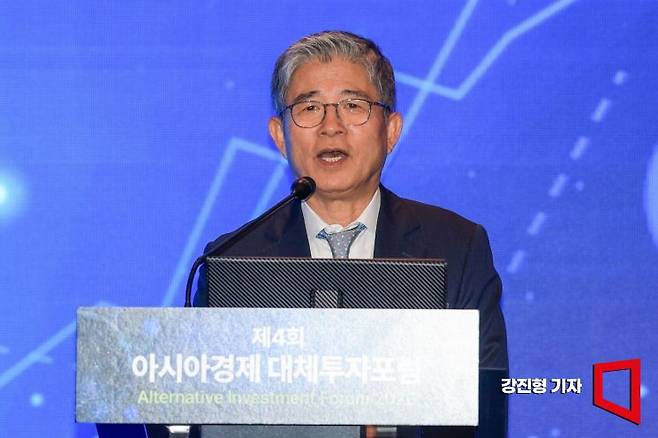 현상순 아시아경제 회장이 29일 서울 여의도 콘래드호텔에서 열린 ‘제4회 아시아경제 대체투자포럼’에 참석해 개회사 하고 있다. 2026.9.29. 강진형 기자