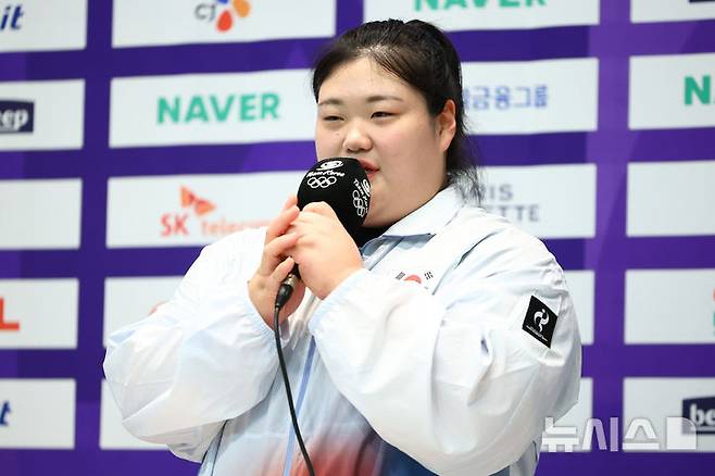 [진천=뉴시스] 황준선 기자 = 여자 역도 박혜정이 20일 오후 충북 진천 국가대표 선수촌에서 열린 2026 아이치·나고야 아시안게임 D-30 미디어 데이에서 발언하고 있다. 2026.08.20. hwang@newsis.com