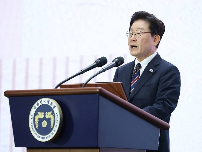 이재명 대통령이 28일 인천 송도에서 열린 제20회 세계한인의 날 기념식에서 기념사를 하고 있다. 연합뉴스