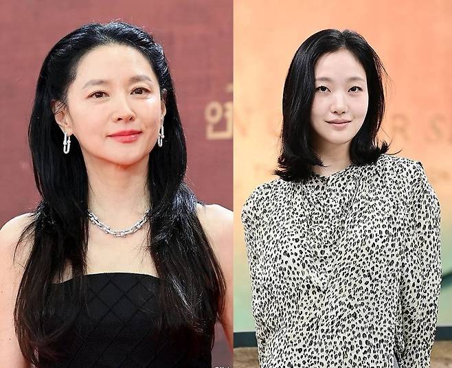 배우 이영애와 김고은이 영화 '암살자(들)'의 손글씨 후기를 남겼다가 곤욕을 치르고 있다.