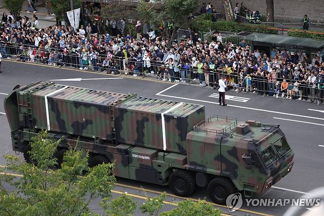 2024년 공개된 지대지미사일 '현무' [연합뉴스 자료사진]