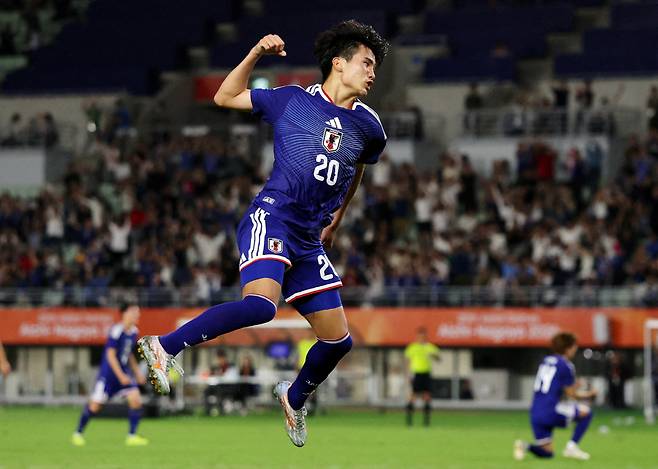 Asian Games - Aichi-Nagoya 2026 - Football Men Semi-Finals - Japan v Uzbekistan - Nagai Stadium, Osaka, Japan - September 30, 2026 Japan's Sena Ishibashi celebrates scoring their first goal REUTERS/Andrew Boyers     TPX IMAGES OF THE DAY  <저작권자(c) 연합뉴스, 무단 전재-재배포, AI 학습 및 활용 금지>