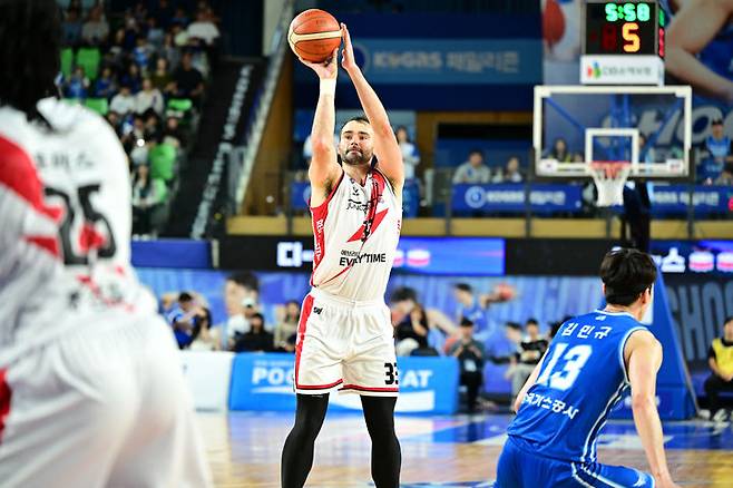 [서울=뉴시스] 프로농구 안양 정관장의 존 무니. (사진=KBL 제공) 2026.10.05. photo@newsis.com *재판매 및 DB 금지