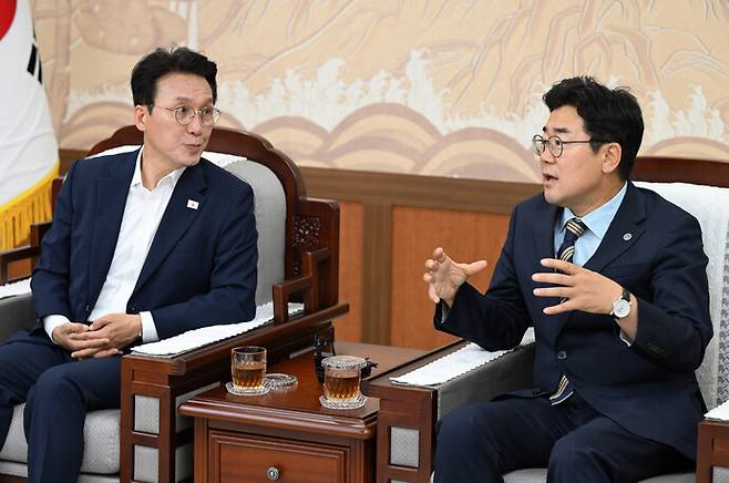 김민석 더불어민주당 대표와 박찬대 인천시장. 사진=인천시