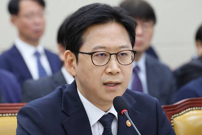 배경훈 부총리 겸 과학기술정보통신부 장관이 6일 국회 과학기술정보방송통신위원회 국정감사에서 의원 질의에 답변하고 있다.(연합뉴스)