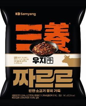 삼양식품의 짜장라면 신제품 '짜르르'.  /삼양식품 제공
