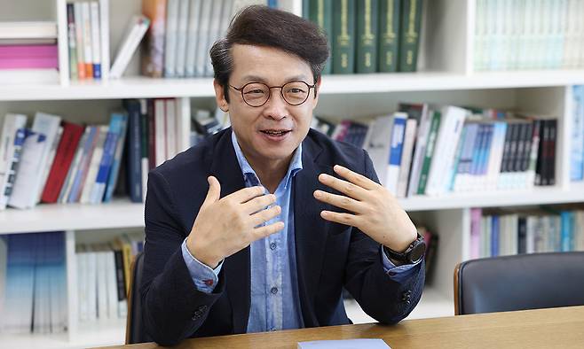 전 감사원 유인재 국장(현 작가) 나의 삶 인터뷰 /2026.10.02 남정탁 기자