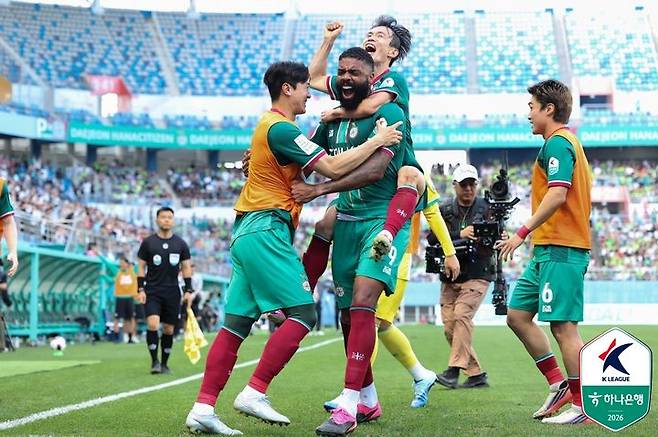 [서울=뉴시스]K리그1 대전 디오고 역전골. (사진=한국프로축구연맹 제공)