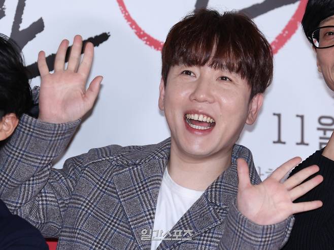 코미디언 남창희가 21일 오후 서울 송파구 롯데시네마 월드타워에서 열린 영화 '싱글 인 서울' VIP시사회에 참석해 포즈를 취하고 있다.서병수 기자 qudtn@edaily.co.kr /2023.11.21/