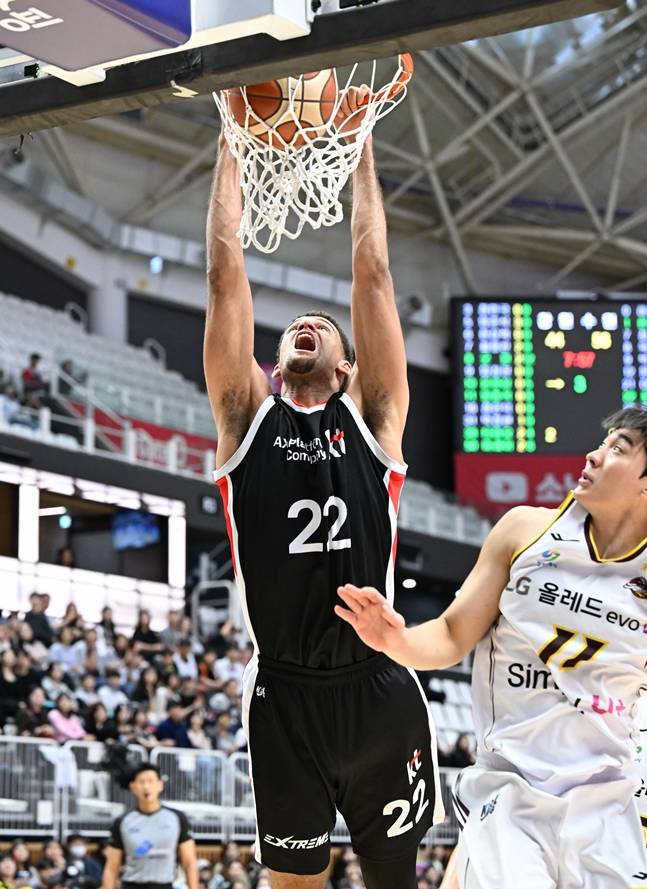 수원KT 트레이 포터(왼쪽). /사진=KBL 제공