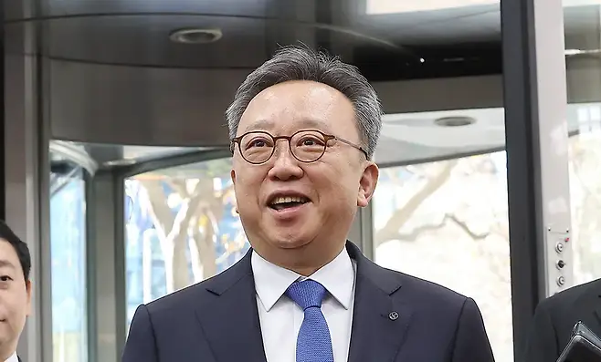 정상혁 신한은행장은 재임 중 실적이 상승세를 그린 만큼 세 번째 임기 가능성이 거론됐으나, 개인정보 유출 사고 이후 책임론이 불거지면서 향후 선임 과정의 변수로 떠올랐다. 사진=연합뉴스