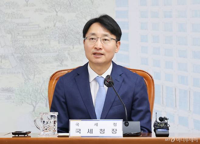 이재명 대통령은 14일 강훈식 대통령비서실장 후임으로 임광현 국세청장을 임명했다. 강 비서실장이 지난달 21일 전격 사의를 표명한 지 23일 만이다./사진=뉴스1.