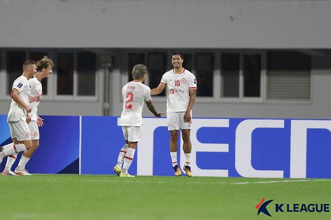 강원FC를 상대로 득점한 프놈펜. /사진=한국프로축구연맹 제공