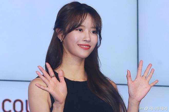 그룹 러블리즈 출신 방송인 이미주가 직업계 고등학교를 향한 편견에 소신을 밝힌다. 사진은 방송인 이미주. /사진=머니투데이 사진 DB