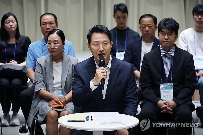 부동산 정상화를 위한 시민 대토론회에서 발언하는 서울시장 (서울=연합뉴스) 임화영 기자 = 오세훈 서울시장이 지난 8월 6일 서울시청에서 열린 '부동산 정상화를 위한 시민 대토론회'에서 발언하고 있다. 2026.8.6 hwayoung7@yna.co.kr