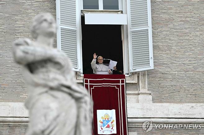 암수술 마치고 공개 미사 참석한 레오 14세 교황 [AFP=연합뉴스. 재배포 및 DB 금지]