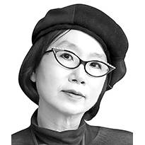 황주리 화가·동국대 석좌교수