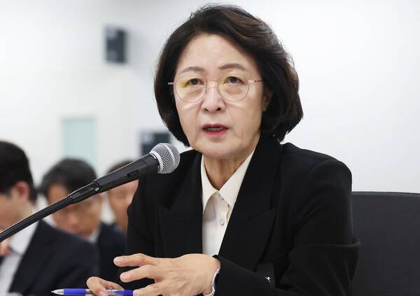 ▲추미애 경기도지사가 19일 경기도 수원시 경기도청에서 열린 국회 국토교통위원회의 경기도에 대한 국정감사에서 위원 질의에 답변하고 있다. ⓒ연합뉴스