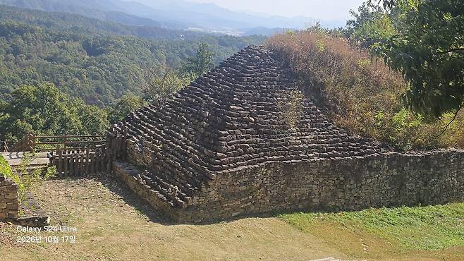 충북 보은 삼년산성. 하응백 작가 제공