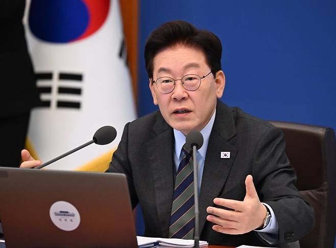 이재명 대통령이 20일 청와대에서 열린 국무회의에서 발언을 하고 있다. 청와대사진기자단