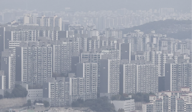 서울 남산에서 바라본 아파트 모습. 연합뉴스