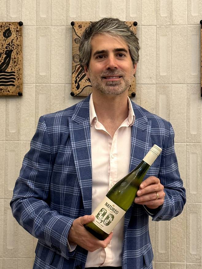 한국을 찾은 토레스 수출 담당 질 세라(Gil Serra). 금양인터내셔날 제공