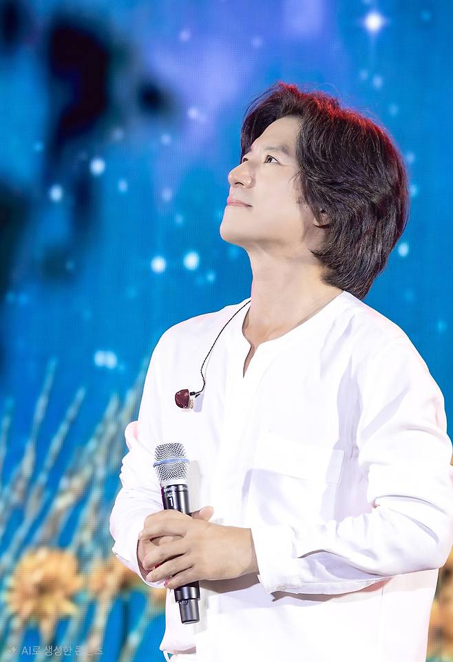 뮤지컬 배우이자 크로스오버 테너 임태경이 11월 27일 세종문화회관 대극장에서 한국 가곡 콘서트를 연다. 이날 자신의 첫 자작곡도 공개한다. 사진제공｜씨티씨웍스
