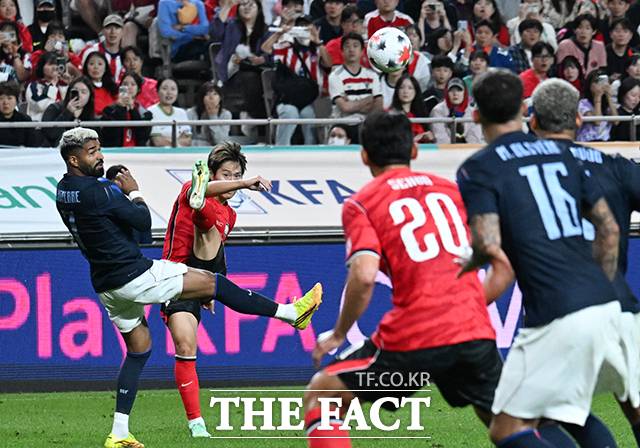 67년 만의 우승을 노리는 한국축구대표팀의 2027 AFC 아시안컵 대진표가 확정됐다. 한국은 E조에서 예멘 베트남 UAE와 16강 진출을 다툰다./더팩트 DB
